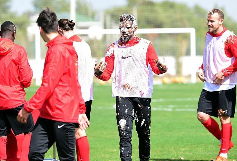 Eto’o’yu kızdıran doğum günü kutlaması