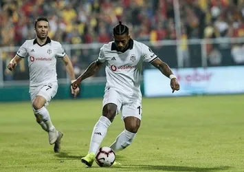 Üç yıldıza kulübe yolu göründü