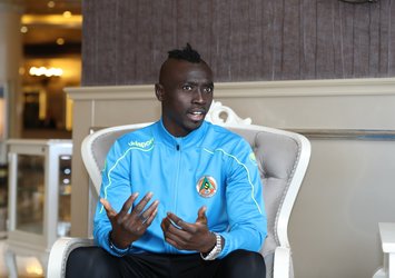 Cisse: 5 vakit Ezan sesini duymak mutlu ediyor