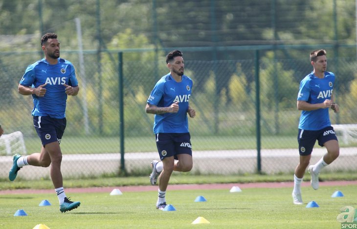 Son dakika spor haberi: Fenerbahçe'de 12 ayrılık birden! Vitor Pereira biletlerini kesti