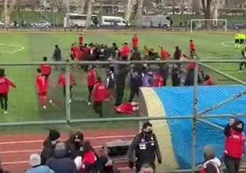 Ortalık savaş alanına döndü! 4 futbolcu yaralandı