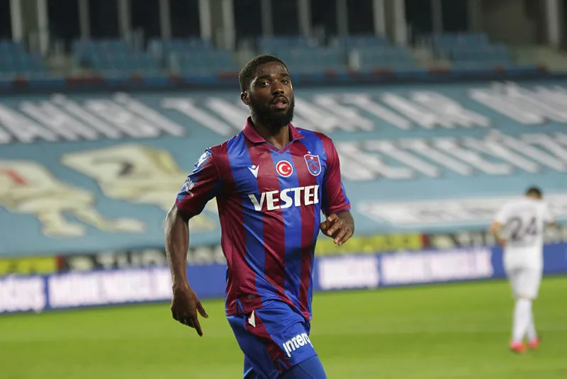 Trabzonspor-Ankaragücü maçında sarı kart gören Djaniny cezalı duruma düştü - 1