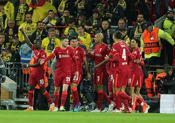 Liverpool final kapısını araladı!