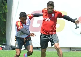 Sabri Sarıoğlu fırtınalar estirdi