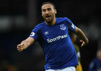 Cenk Tosun'un performansı İngiliz basınında