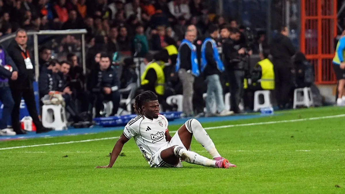 Beşiktaş'ta El Bilal Toure endişesi! Sakatlıktan dönüşü...