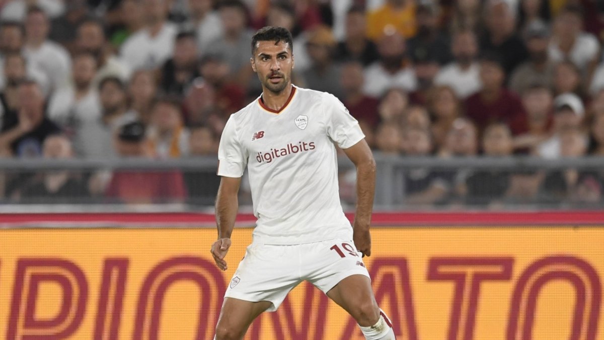 TRANSFER HABERİ: Galatasaray’dan sağ bek harekatı! Hedefte milli yıldız var TRANSFER HABERİ: Galatasaray’dan sağ bek harekatı! Hedefte milli yıldız var