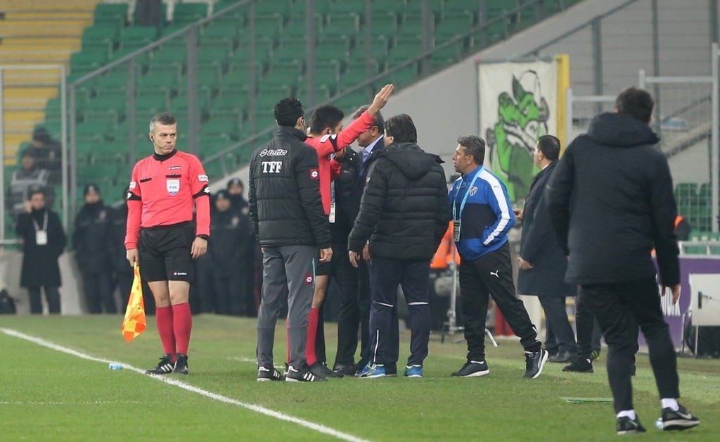Bursaspor-Trabzonspor karşılaşmasından kareler