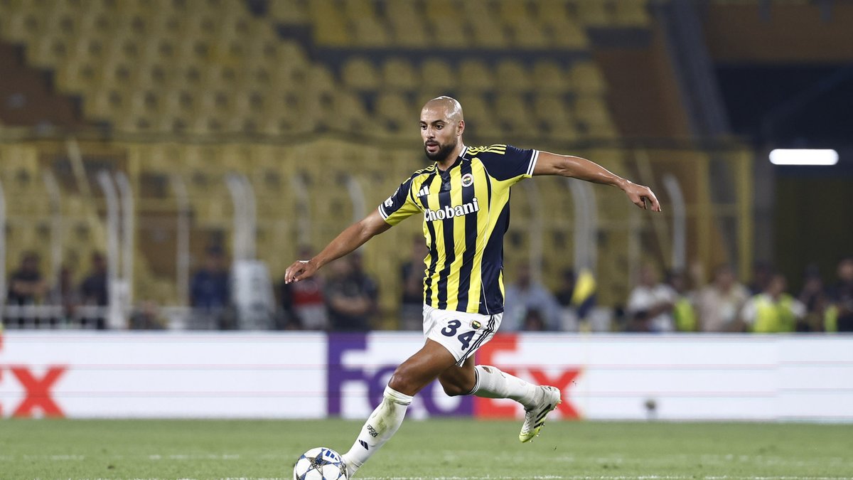 Fenerbahçe'de Sofyan Amrabat yolcu! Transfer bedeli belli oldu Fenerbahçe'de Sofyan Amrabat yolcu! Transfer bedeli belli oldu