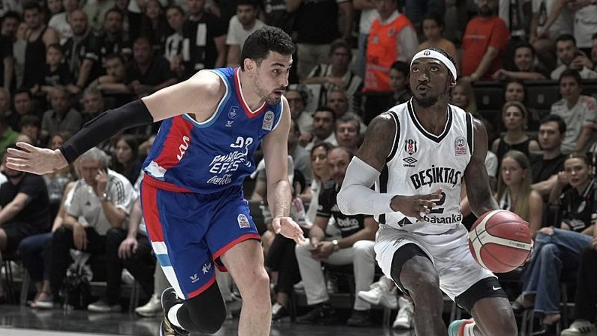 Beşiktaş Fibabanka 82-75 Anadolu Efes (MAÇ SONUCU ÖZET) Beşiktaş Fibabanka 82-75 Anadolu Efes (MAÇ SONUCU ÖZET)