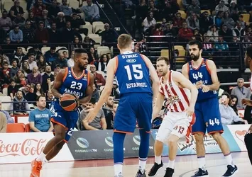 Anadolu Efes, Olympiakos'a kaybetti