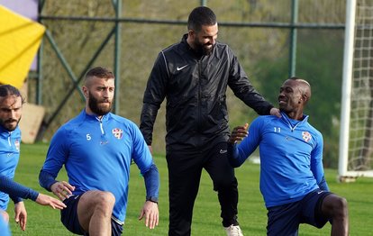 Arda Turan Eyüpspor ile ilk antrenmanına çıktı