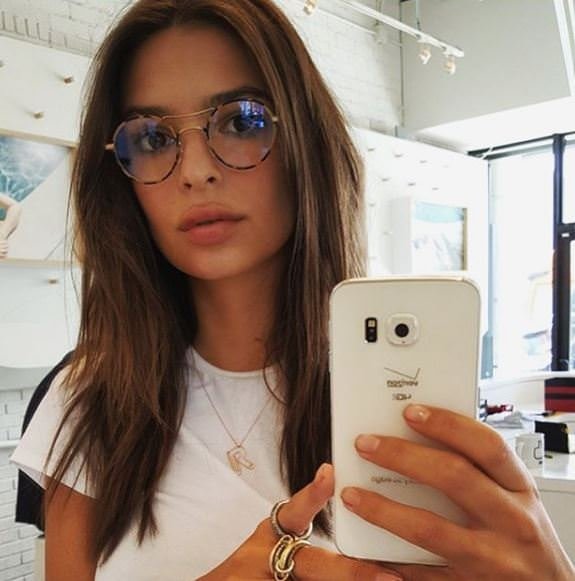 Emily Ratajkowski, Juventus’un gecesine damga vurdu
