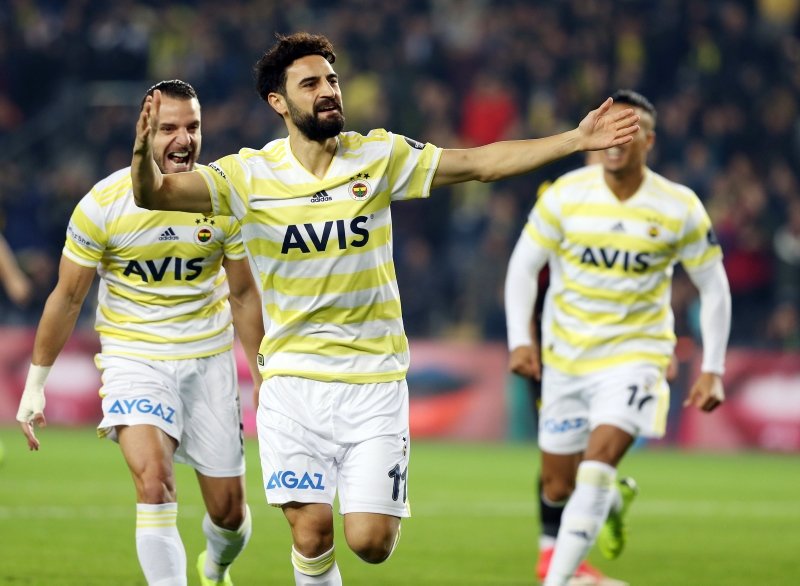 Tolgay Arslan Fenerbahçe’de!