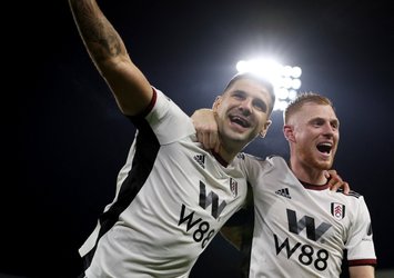 Fulham A. Villa engelini rahat geçti!