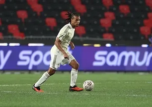 Nathan Ake: Topa sahipken daha hızlı olabilirdik!