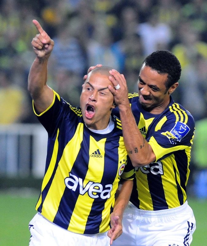 Alex seneye Fenerbahçe’de! Flaş açıklama geldi