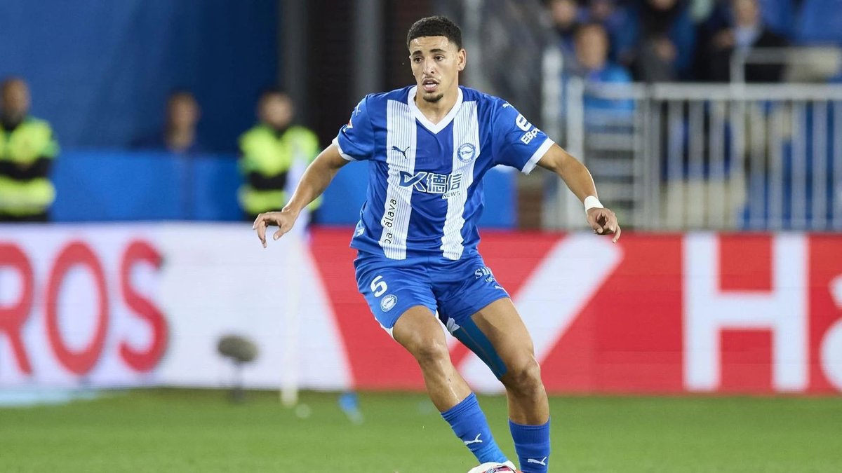 Beşiktaş'a Faslı stoper! Menajerleri Kartal'a önerdi Beşiktaş'a Faslı stoper! Menajerleri Kartal'a önerdi