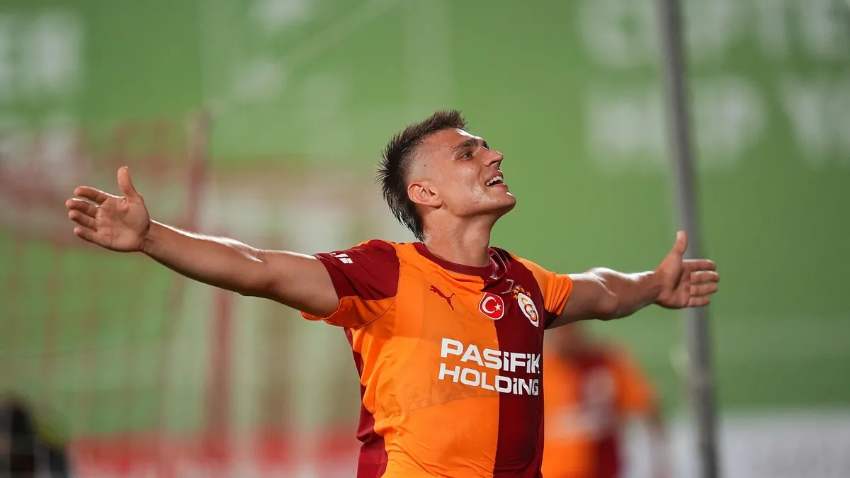 Galatasaray Genç Yetenekleriyle Gövde Gösterisi Yaptı