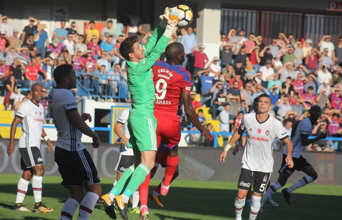 Karabükspor - Beşiktaş maçından kareler