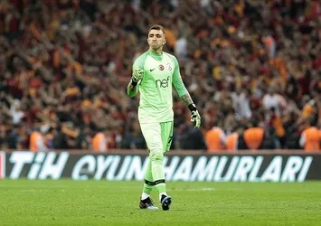 Muslera’ya 10 milyon euro