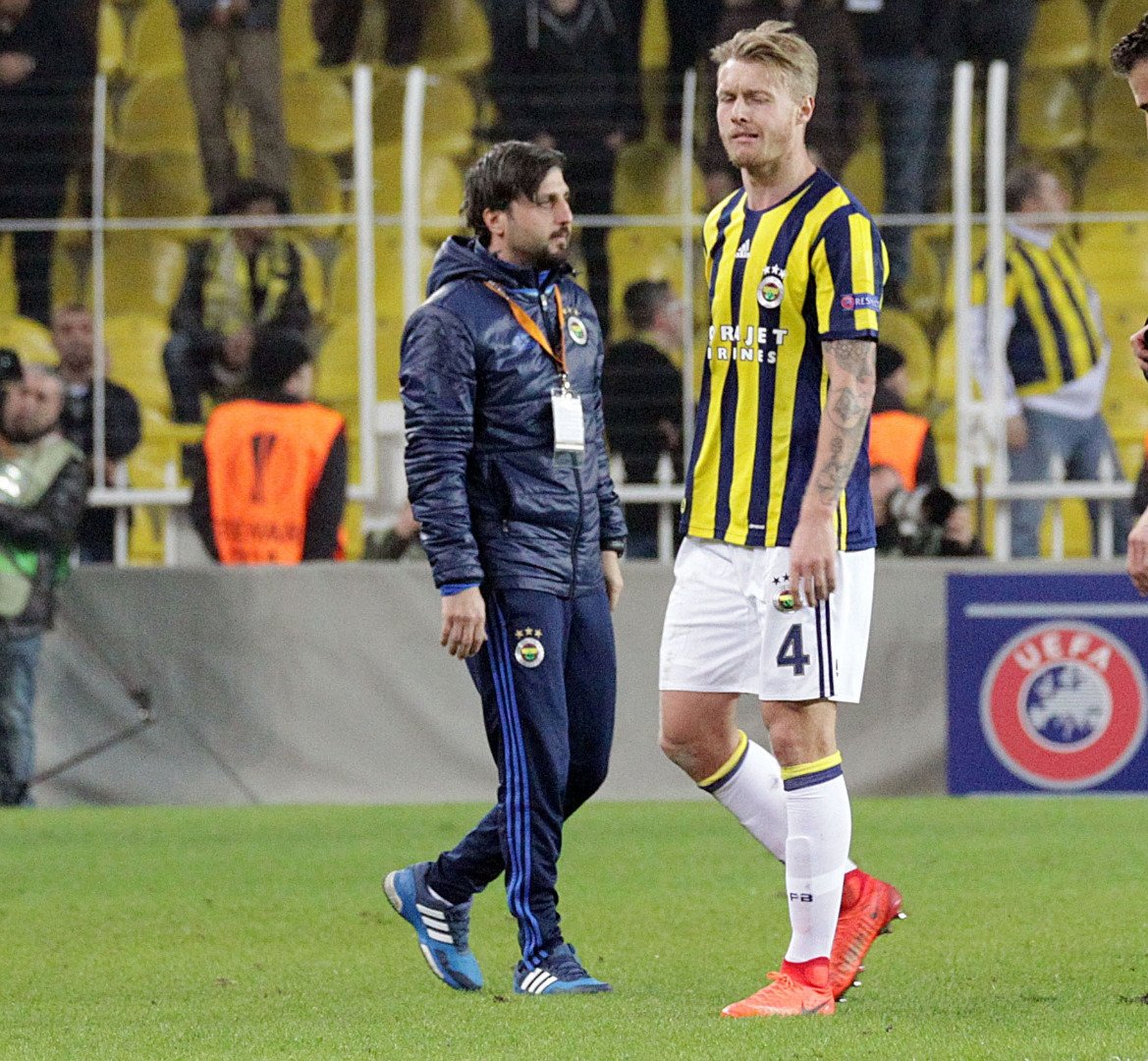 Fenerbahçe’de gidecek isimler belli oluyor