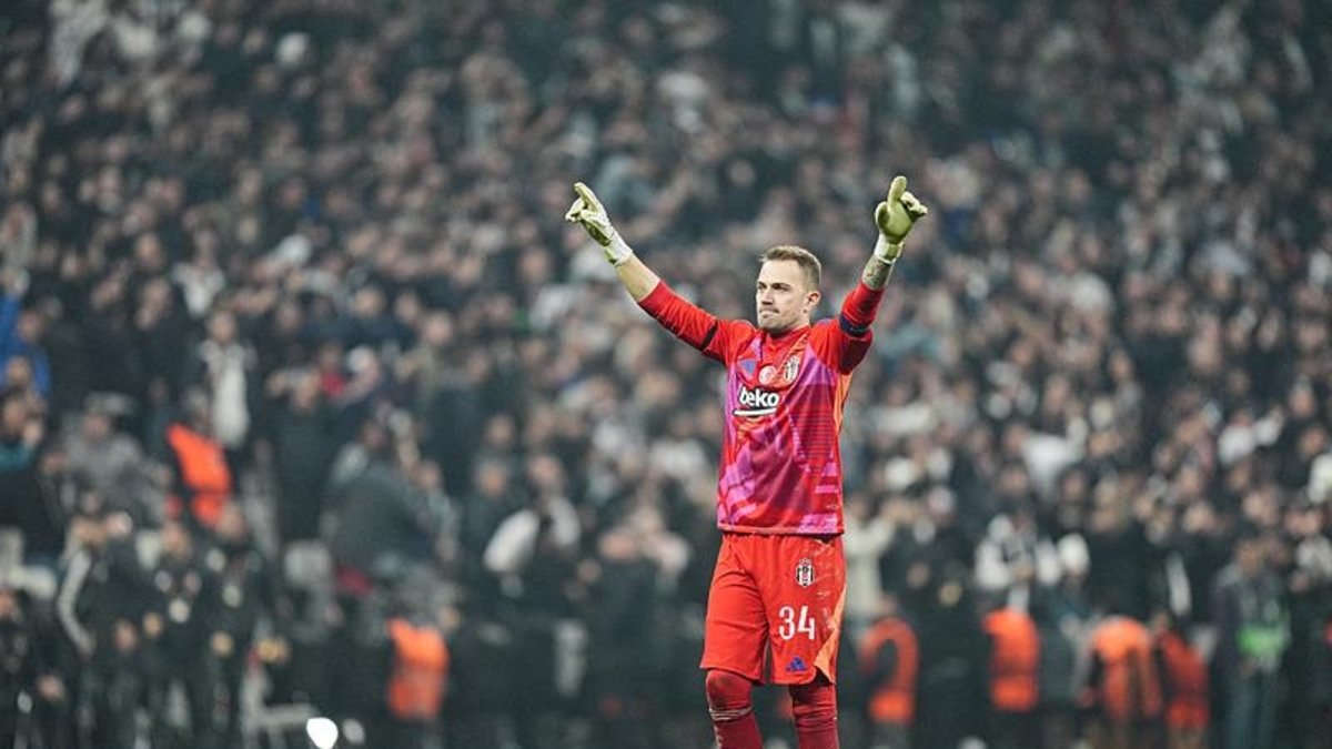 Mert Günok: Amacım futbolu Beşiktaş'ta bırakmak Mert Günok: Amacım futbolu Beşiktaş'ta bırakmak