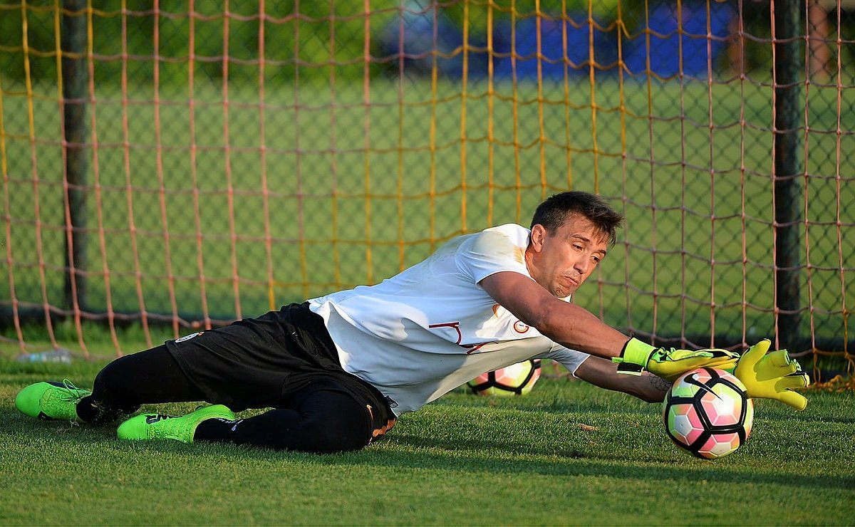 Yine bir numara Fernando Muslera