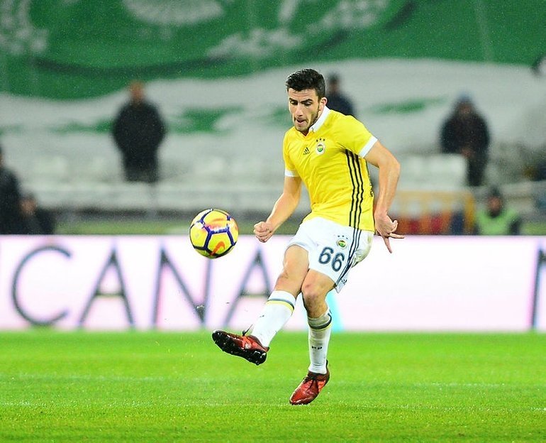 Fenerbahçe’den bomba karar! Ozan Tufan...