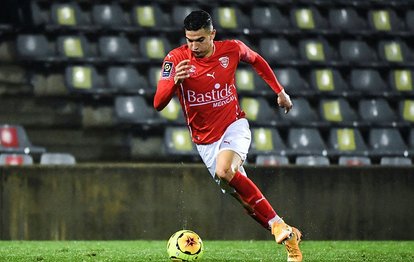 Son dakika transfer haberi: Trabzonspor ve Fenerbahçe Zinedine Ferhat’a talip oldu!