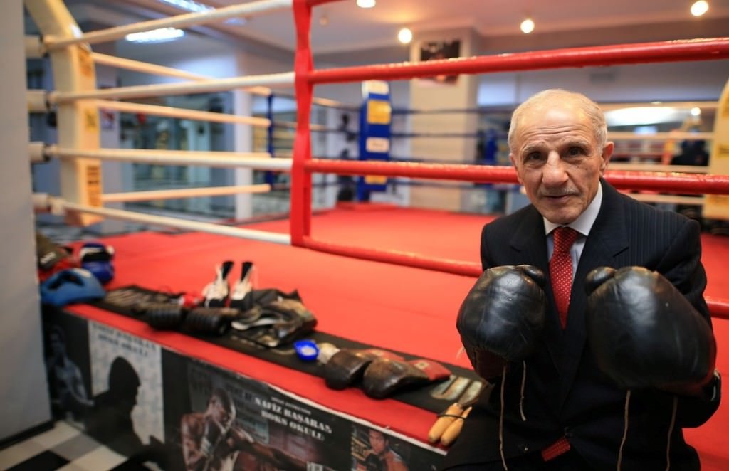 40 yıl sonra oğluyla ringe çıktı