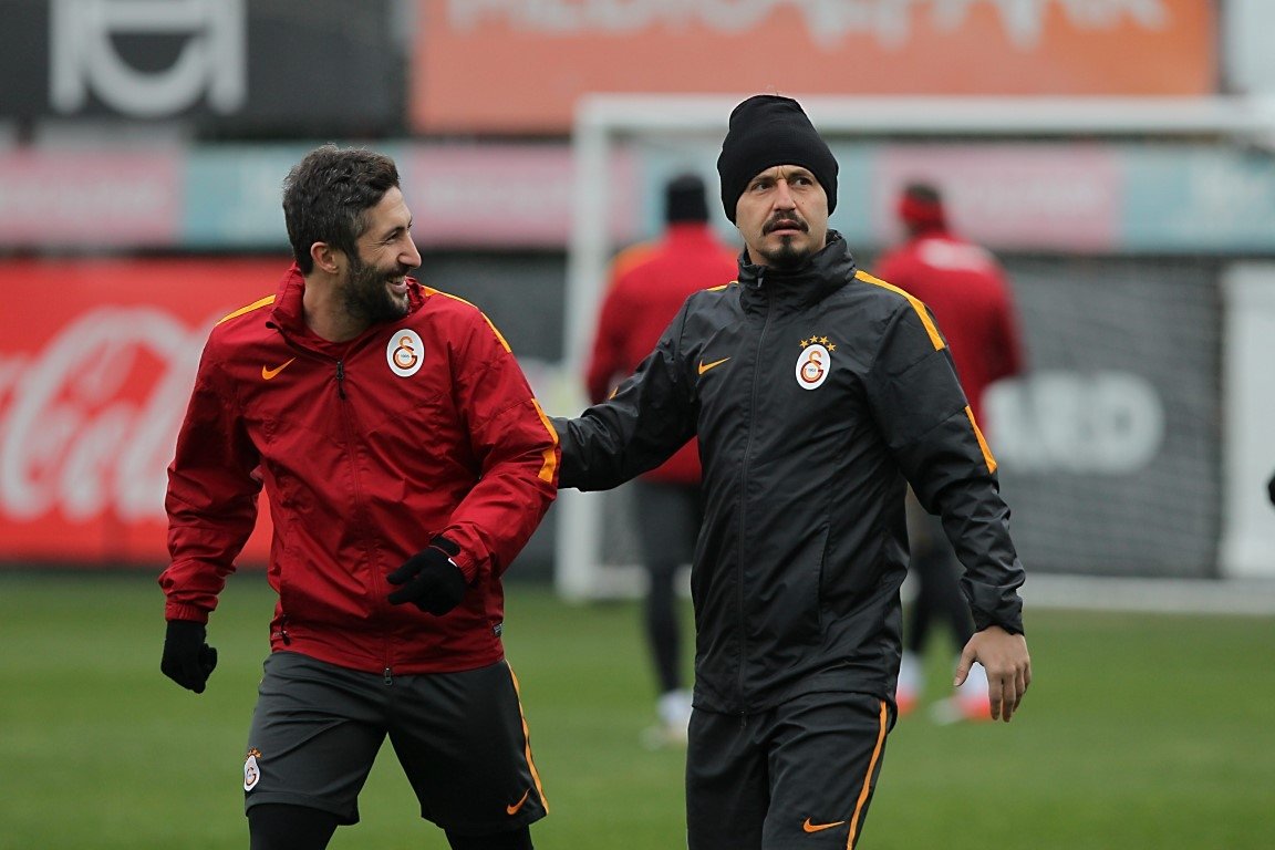 Sabri Sarıoğlu, Galatasaray’dan ayrılıyor mu?