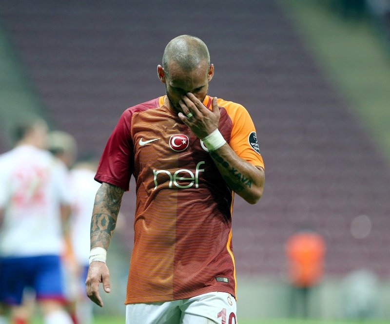 Sneijder’den Galatasaray’a müjdeli haber!