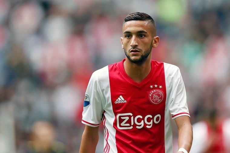 Taraftarlar Hakim Ziyech’e saldırdı!