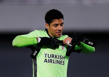 Fırtına istemişti kaleye geçti! Enzo Perez...