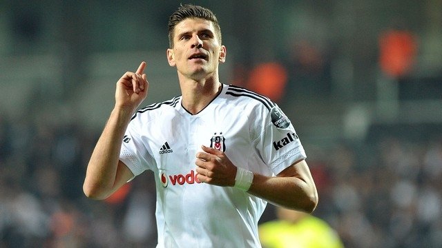 Mario Gomez’den transfer açıklaması!