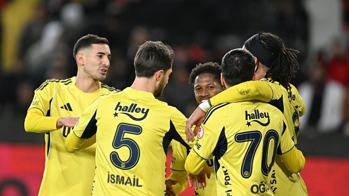 Fenerbahçe evinde Samsunspor'u ağırlıyor! İşte karşılaşmanın muhtemel 11'leri