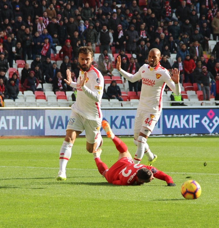 Sivasspor - Göztepe maçından kareler!
