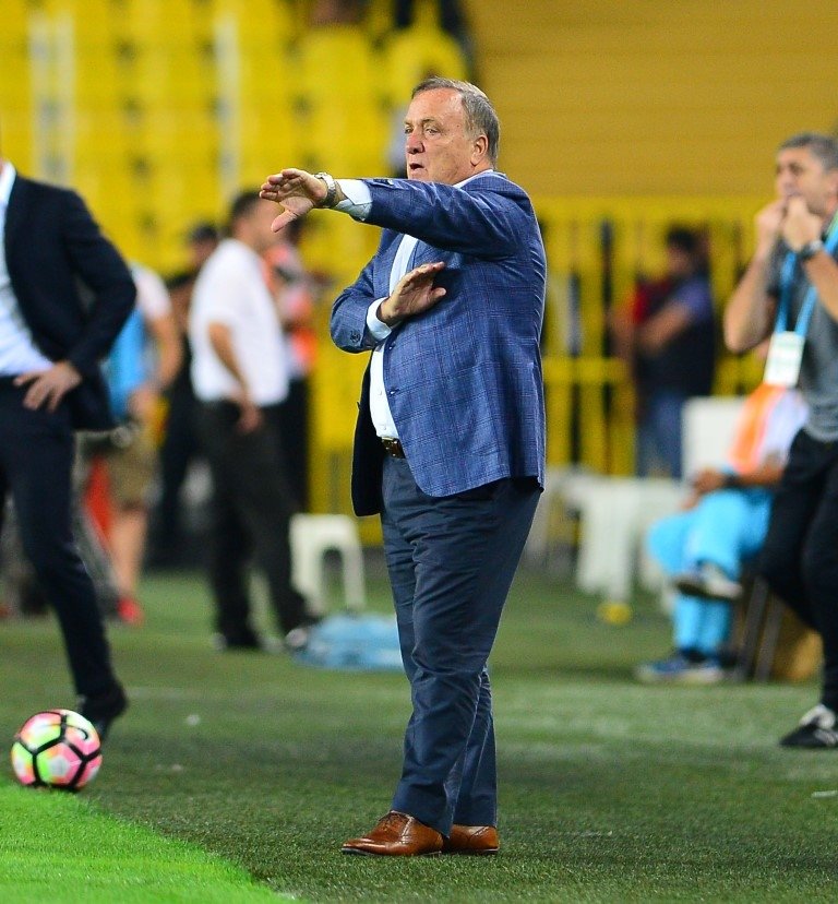 Advocaat, Fenerbahçe’ye böyle veda etti