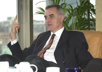 G.Saray'dan Özhan Canaydın paylaşımı!