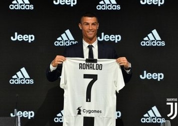 Ronaldo tek başına kulüp rekoru kırdı
