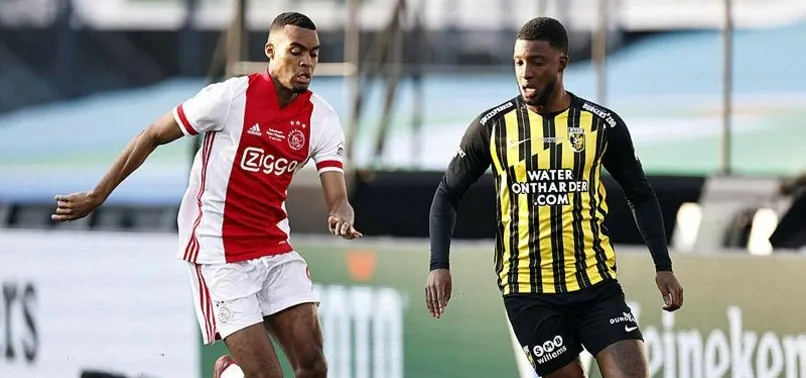 Galatasaray'ın Riechedly Bazoer teklifini Vitesse reddetti!