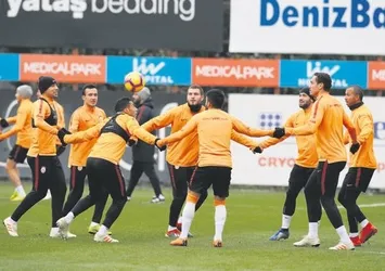 Emre dışında sakat kalmadı