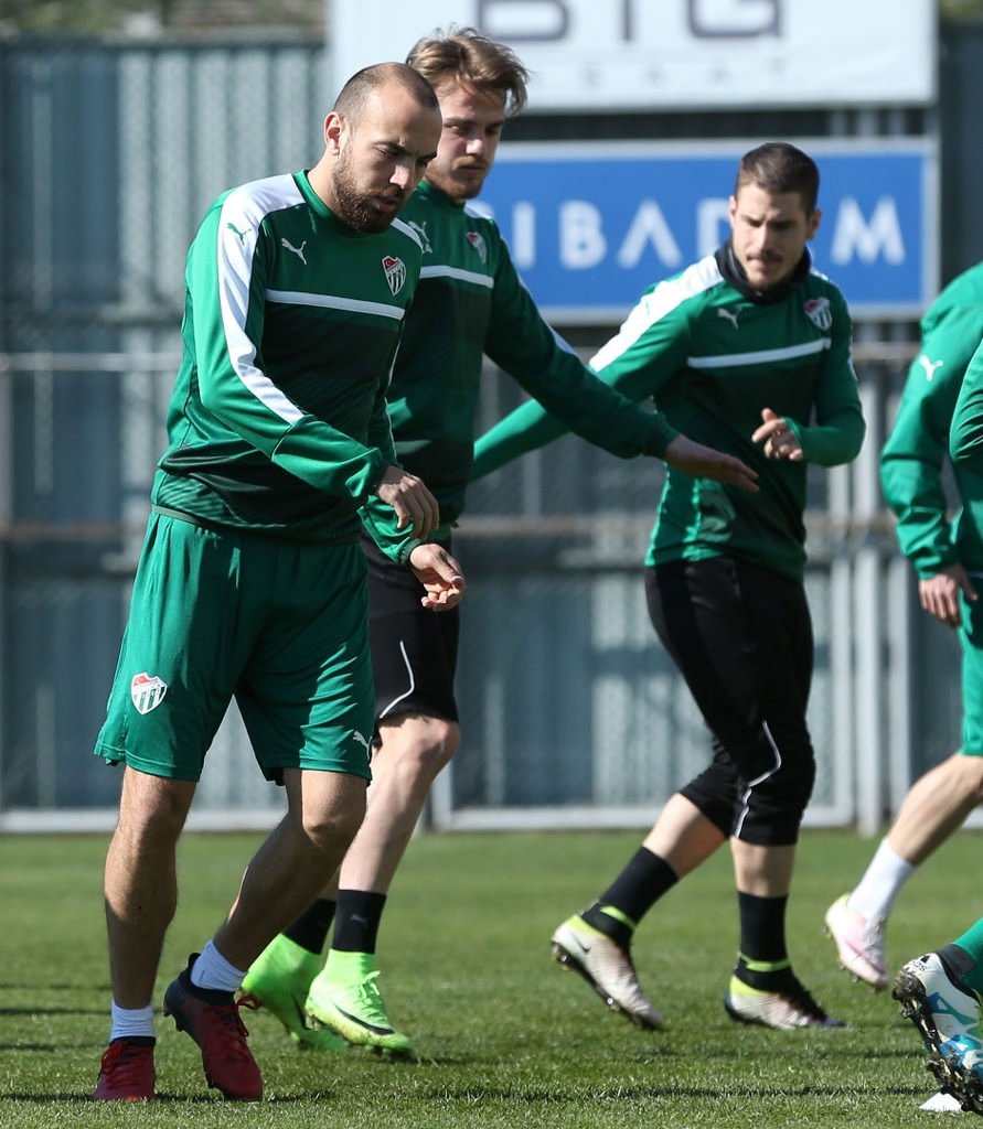 Galatasaray’dan ayrılan futbolcular ne yapıyor?