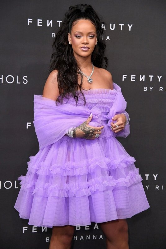 Rihanna’dan Super Bowl’a ret!