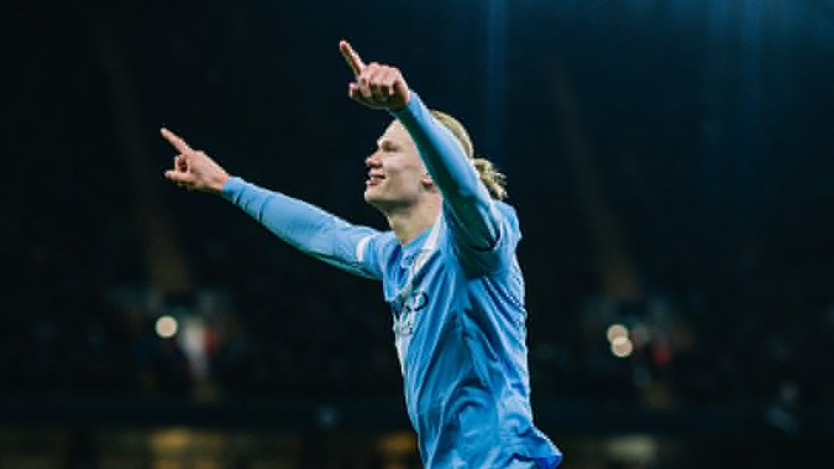 Manchester City evinde zorlanmadı