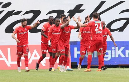 Ümraniyespor 4-1 Sivasspor MAÇ SONUCU-ÖZET | Ümraniyespor sahasında kazandı! Umut Nayir’den hat-trick