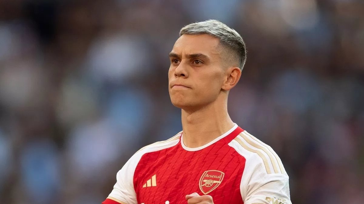 TRANSFER HABERİ: Fenerbahçe'den Leandro Trossard atağı! TRANSFER HABERİ: Fenerbahçe'den Leandro Trossard atağı!