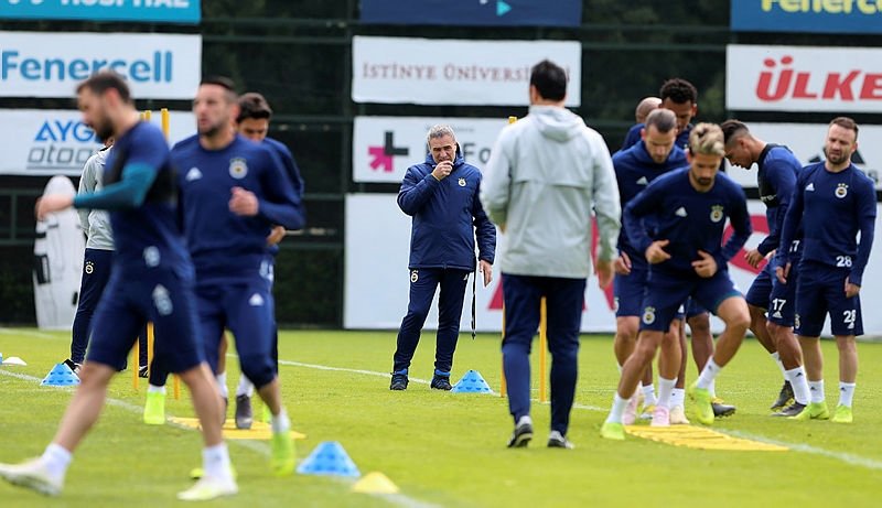 Fenerbahçe’de beklere süper takviye