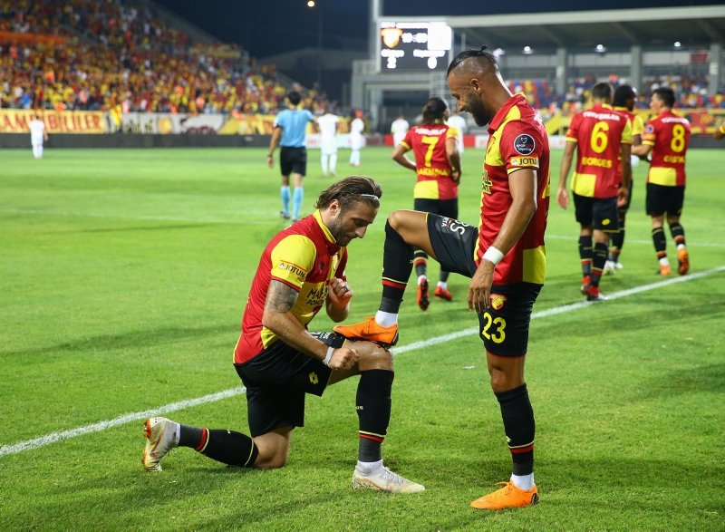 Fenerbahçe’de flaş transfer gelişmesi!